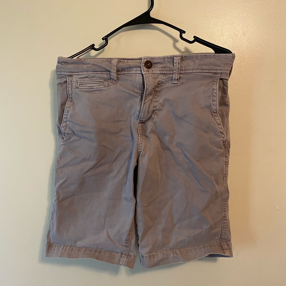 American Eagle Next Level Classic Khaki Shorts 26